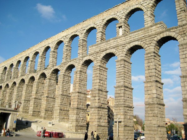 Акведук в Сеговии