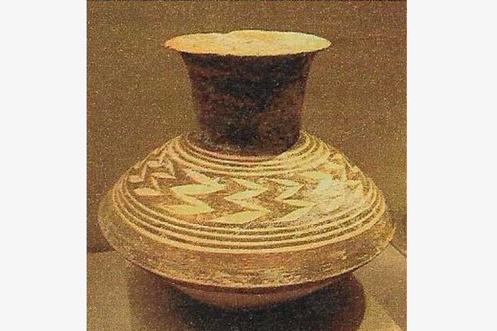 Древняя ваза