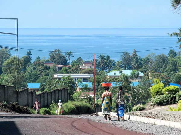 Поселение возле озера Киву