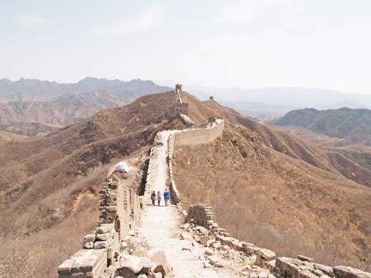 Стены китайской стены обваливаются
