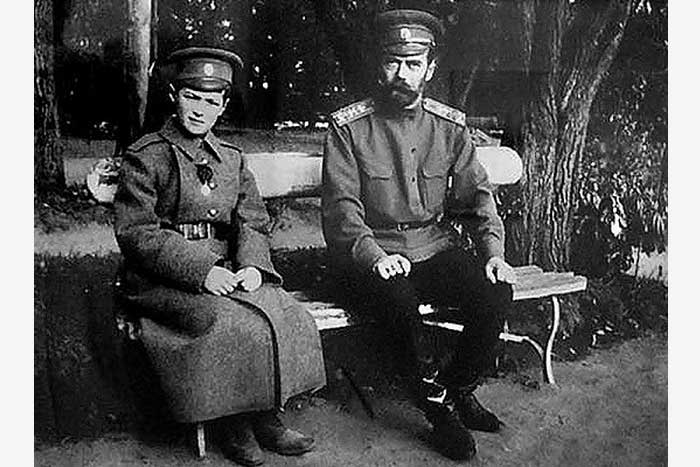 Самозванцы и семья Николая II