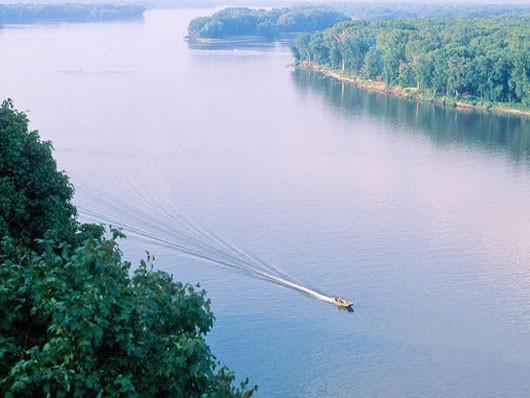 Вид на реку Миссисипи