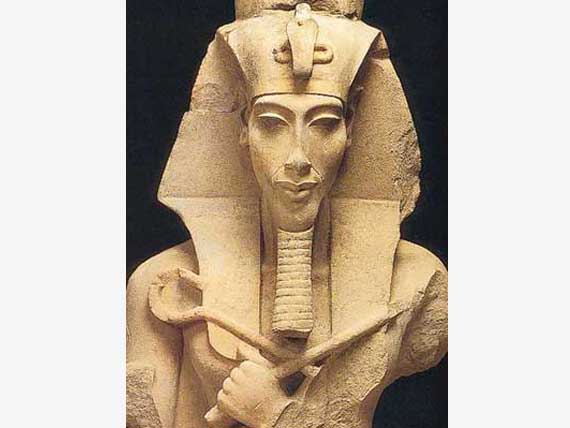 Бюст фараона Эхнатона