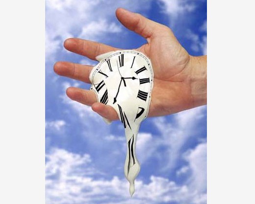 Часы в руке человека