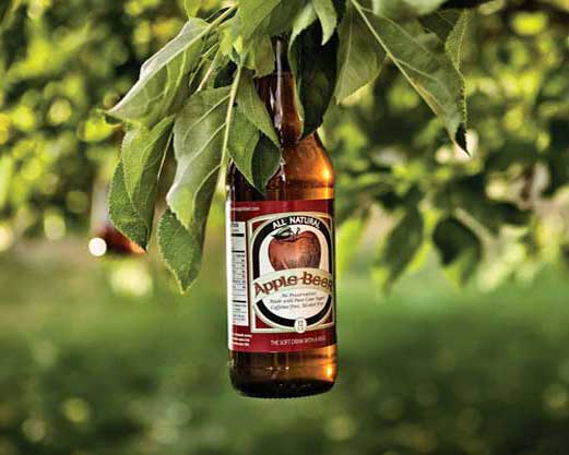 Бутылка с пивом растёт на дереве