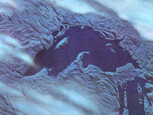 Фотография озера Верхнего из космоса